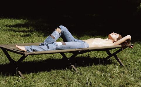 Camille Rowe photo 14