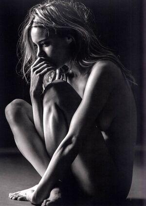 Camille Rowe photo 49