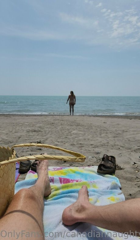 Canadiannaughtyneighbour photo 89