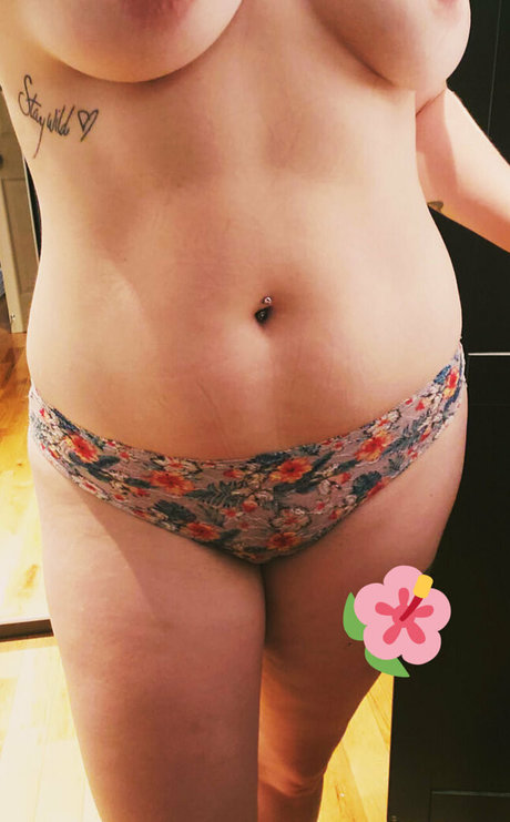 Canadiannaughtyneighbour photo 91