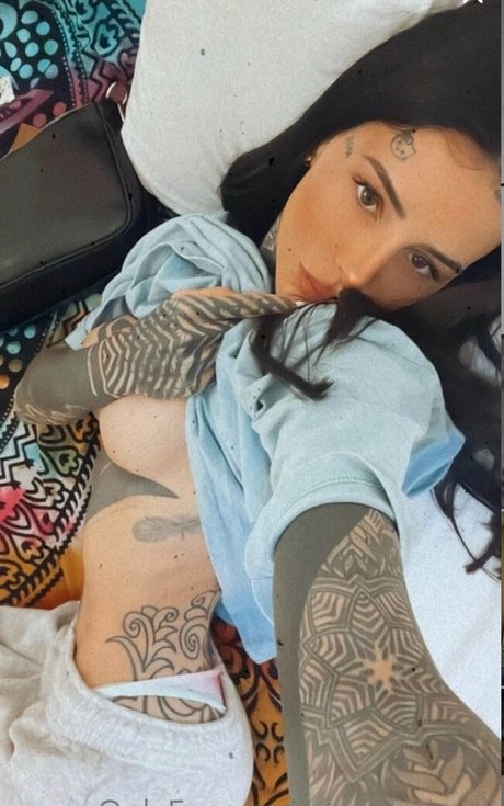 Candelaria Tinelli photo 32