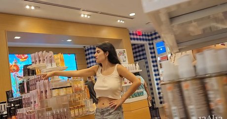 Candid Bralessday photo 2