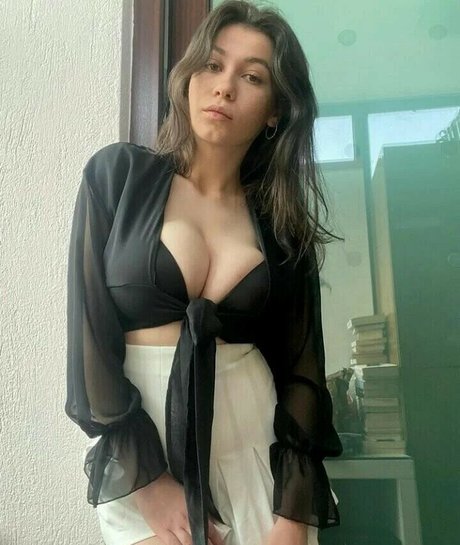 Cansu Cakal photo 26