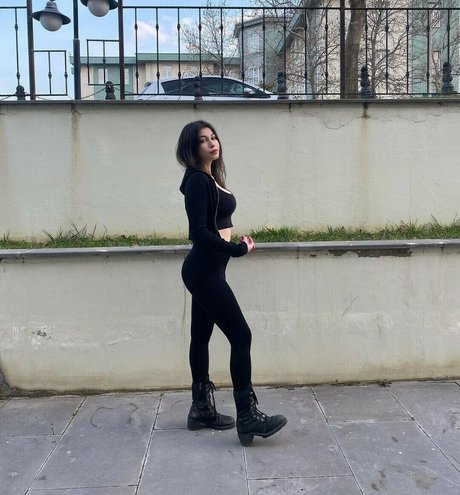 Cansu Cakal photo 30