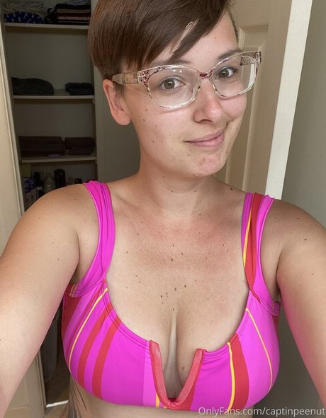 Captinpeenut photo 37