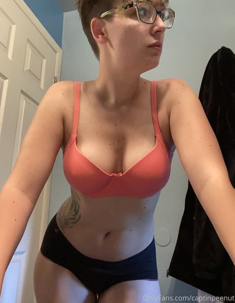 Captinpeenut photo 57