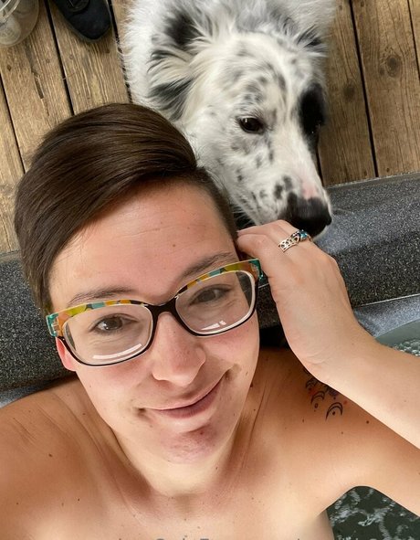 Captinpeenut photo 101