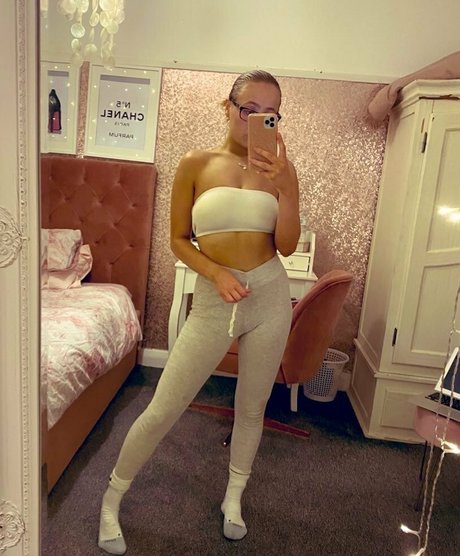 Cara Arabella photo 137