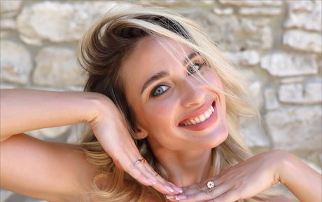 Cara Mell photo 665