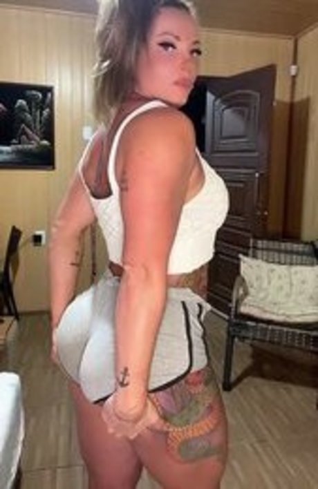 Carla Kirinus photo 3