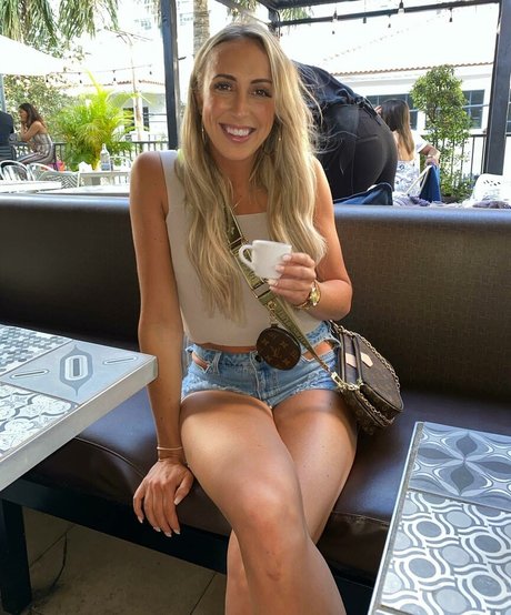 Carley Sanfilippo photo 10