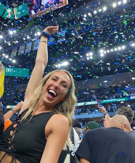 Carley Sanfilippo photo 38