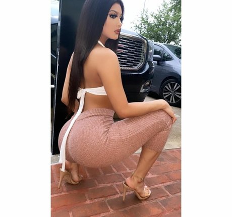 Carlita Silvestre photo 27