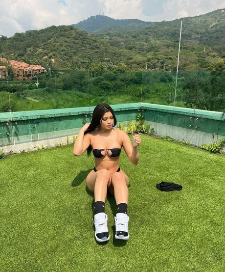 Carlita Silvestre photo 32