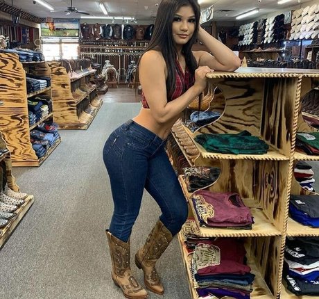 Carlita Silvestre photo 38