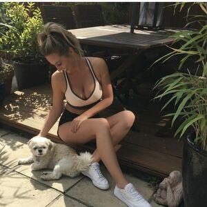 Carly Baker photo 4