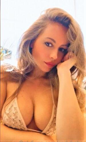 Carly Baker photo 35