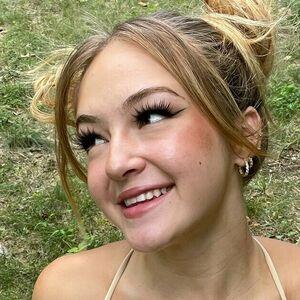 Profile photo of Carly Carter