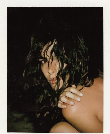 Carly Foulkes photo 25