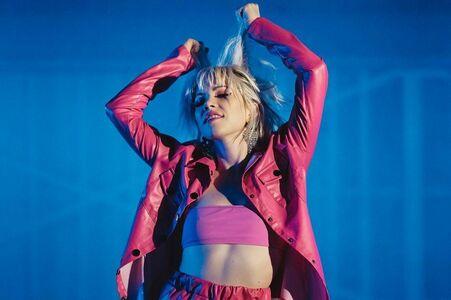 Carly Rae Jepsen photo 14