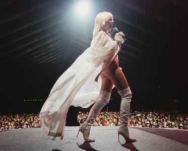 Carly Rae Jepsen photo 41
