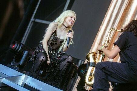 Carly Rae Jepsen photo 55