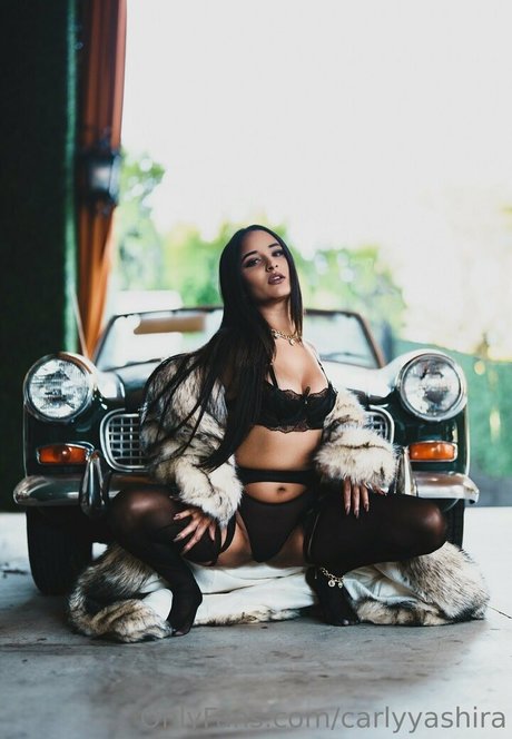 Profile photo of Carlyyashira