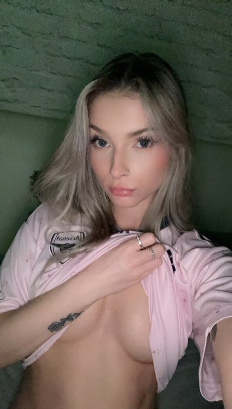 Carlzplayz photo 2