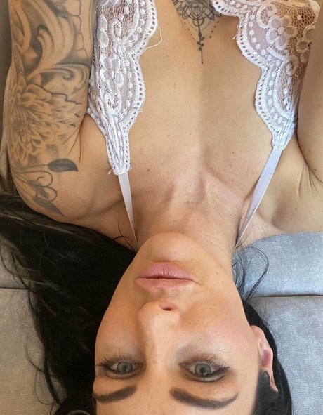 Carmen_divinefree photo 18