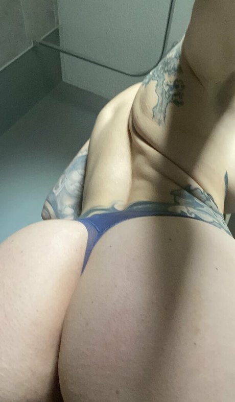 Carmen_divinefree photo 33