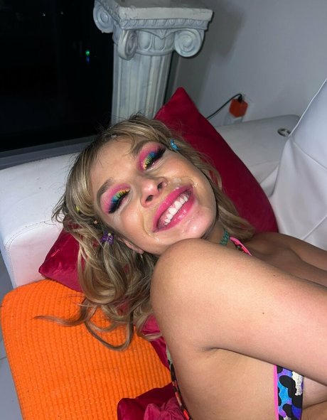 Carmencalixxx photo 283