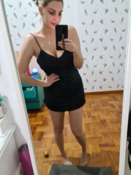 Carol Moreira photo 14