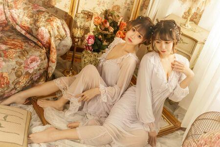 Carol X Iris photo 16