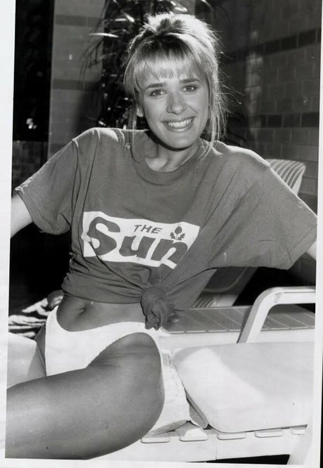Carole Smillie photo 49
