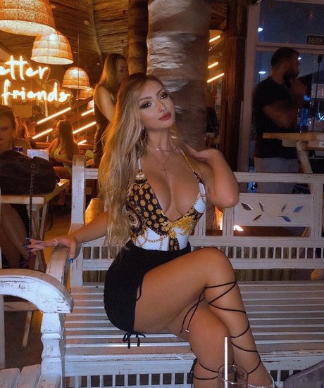 Carolina Fernandes photo 1