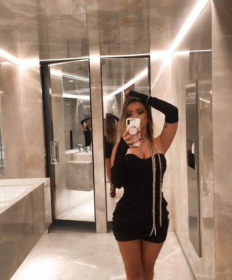 Carolina Fernandes photo 23