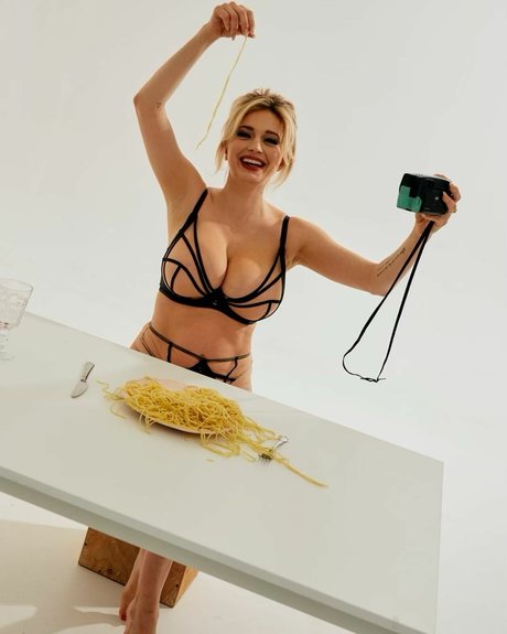 Caroline Vreeland photo 176