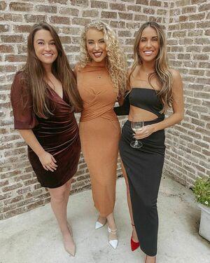 Caroline Wall photo 11