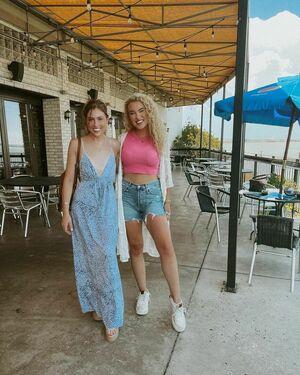 Caroline Wall photo 14