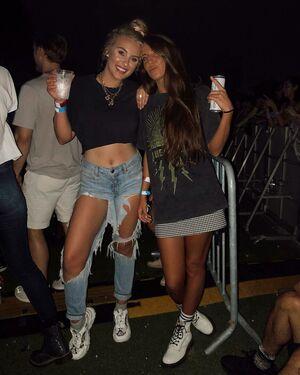 Caroline Wall photo 71