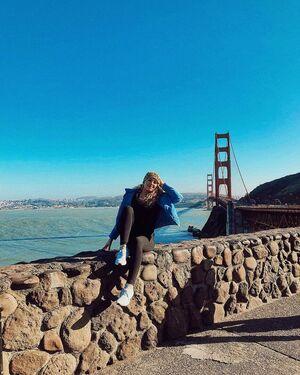 Caroline Wall photo 134