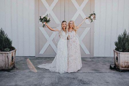 Caroline Wall photo 151