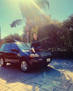 Caroline Wall photo 155