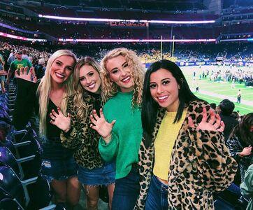 Caroline Wall photo 159