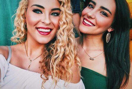 Caroline Wall photo 203