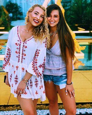 Caroline Wall photo 215