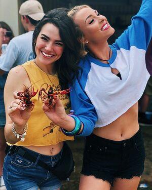 Caroline Wall photo 251