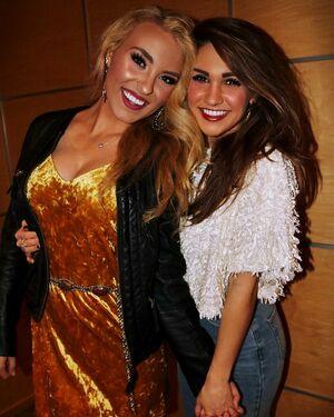 Caroline Wall photo 265