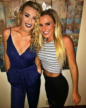 Caroline Wall photo 286