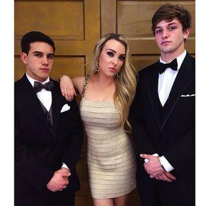 Caroline Wall photo 321